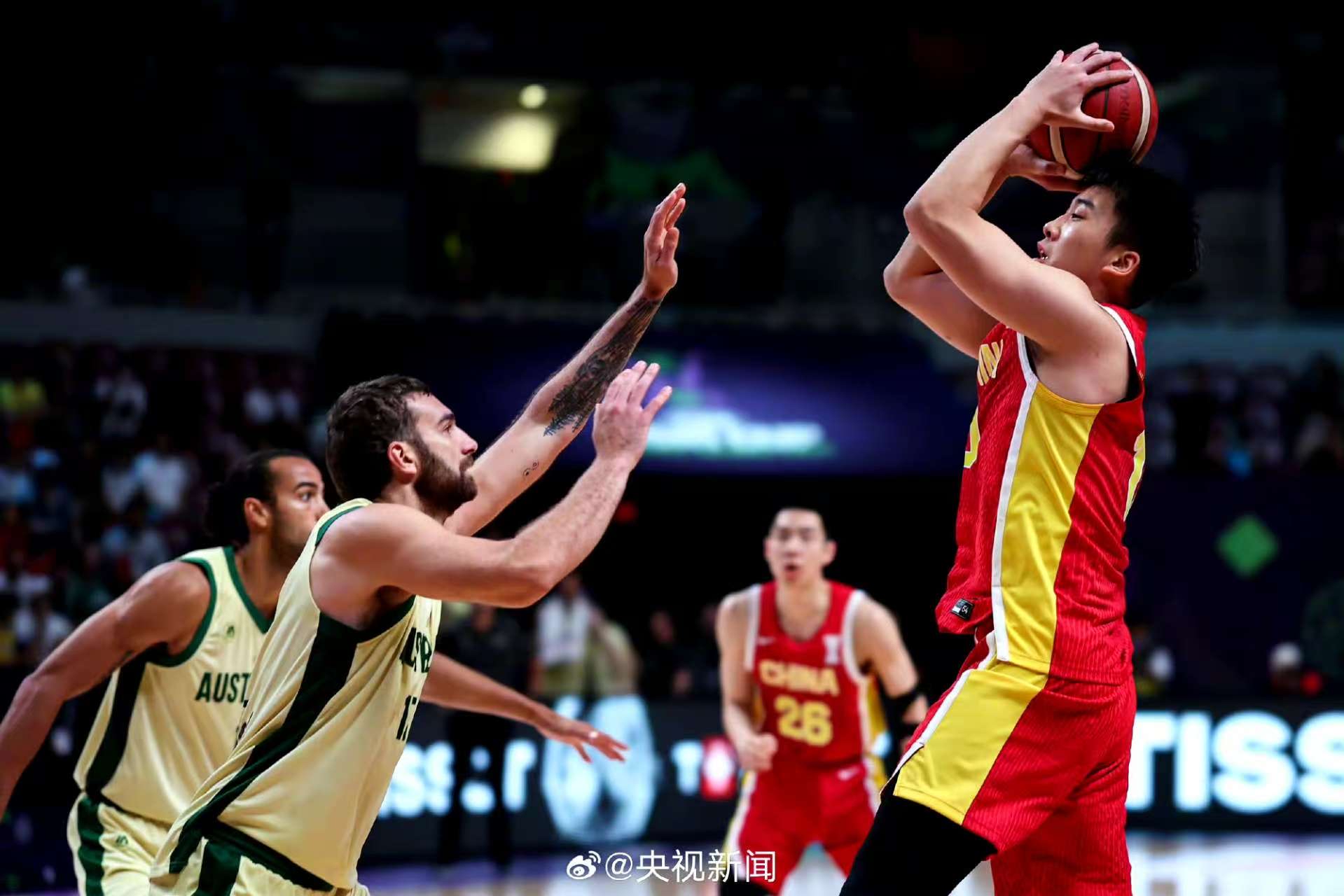 包含CBA常规赛首回合爆出冷门！武汉三镇绝杀新疆男篮，争冠形势突变的词条